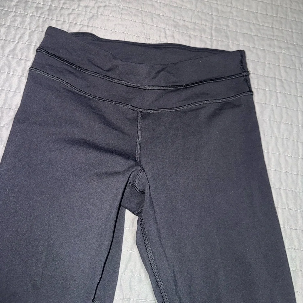 Lululemon pace rival crop 22” size 4